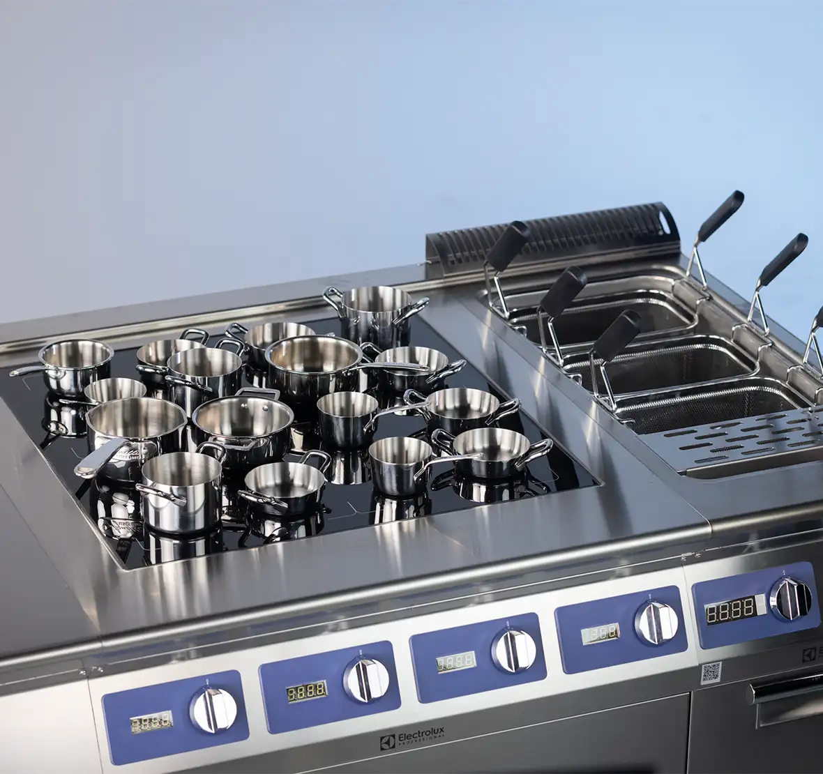 e-XP-induction-cooking-range-e-XP-700-900-modular-cooking-electrolux-professional-hero-banner-dim-1920x680