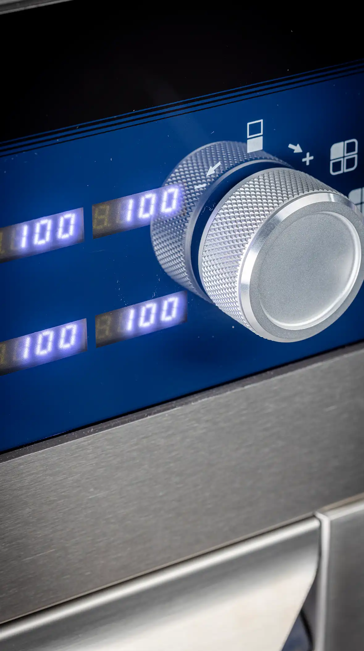 thermaline-premium-cooking-range-power-productivity-chefs-electrolux-professional-dim-1920x1200