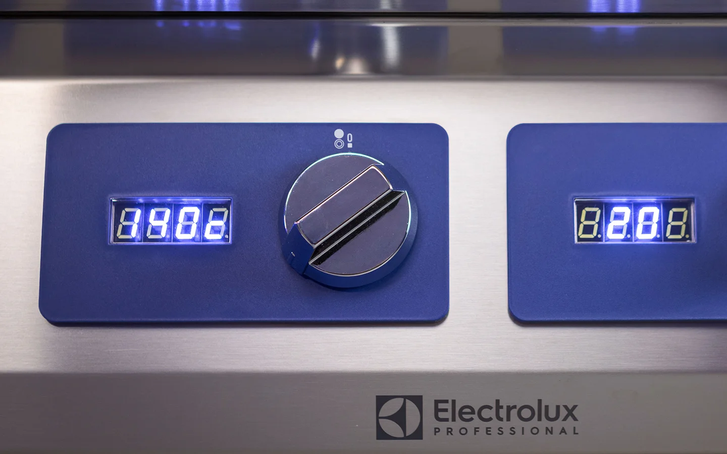 http://modular-cooking-digital-control-e-XP-700-900-electrolux-professional-dim-1440x900