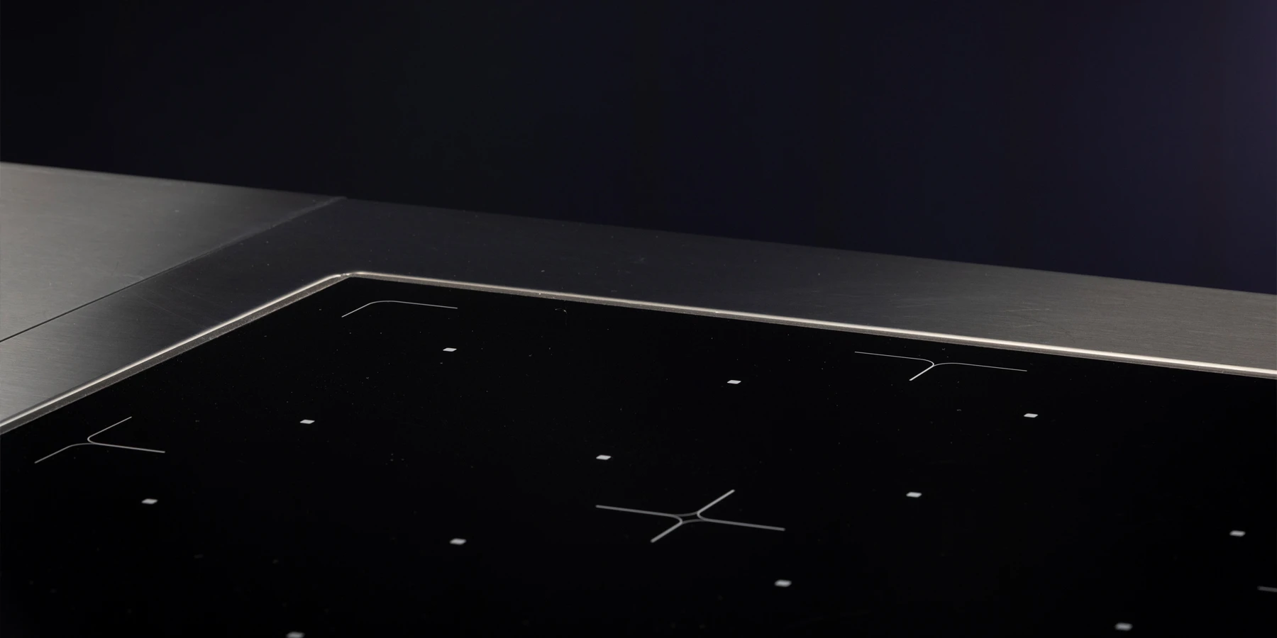 free-zone-induction-energy-saving-e-XP-700-900-modular-cooking-electrolux-professional-dim-1800x900