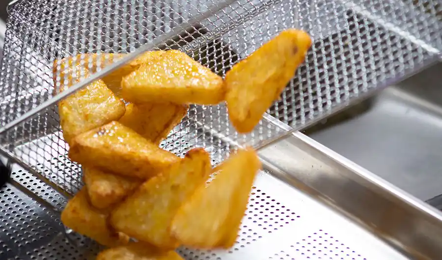 optioil-fryers-hp-high-productivity-potatoes-e-XP-700-900-modular-cooking-electrolux-professional-dim-900x530