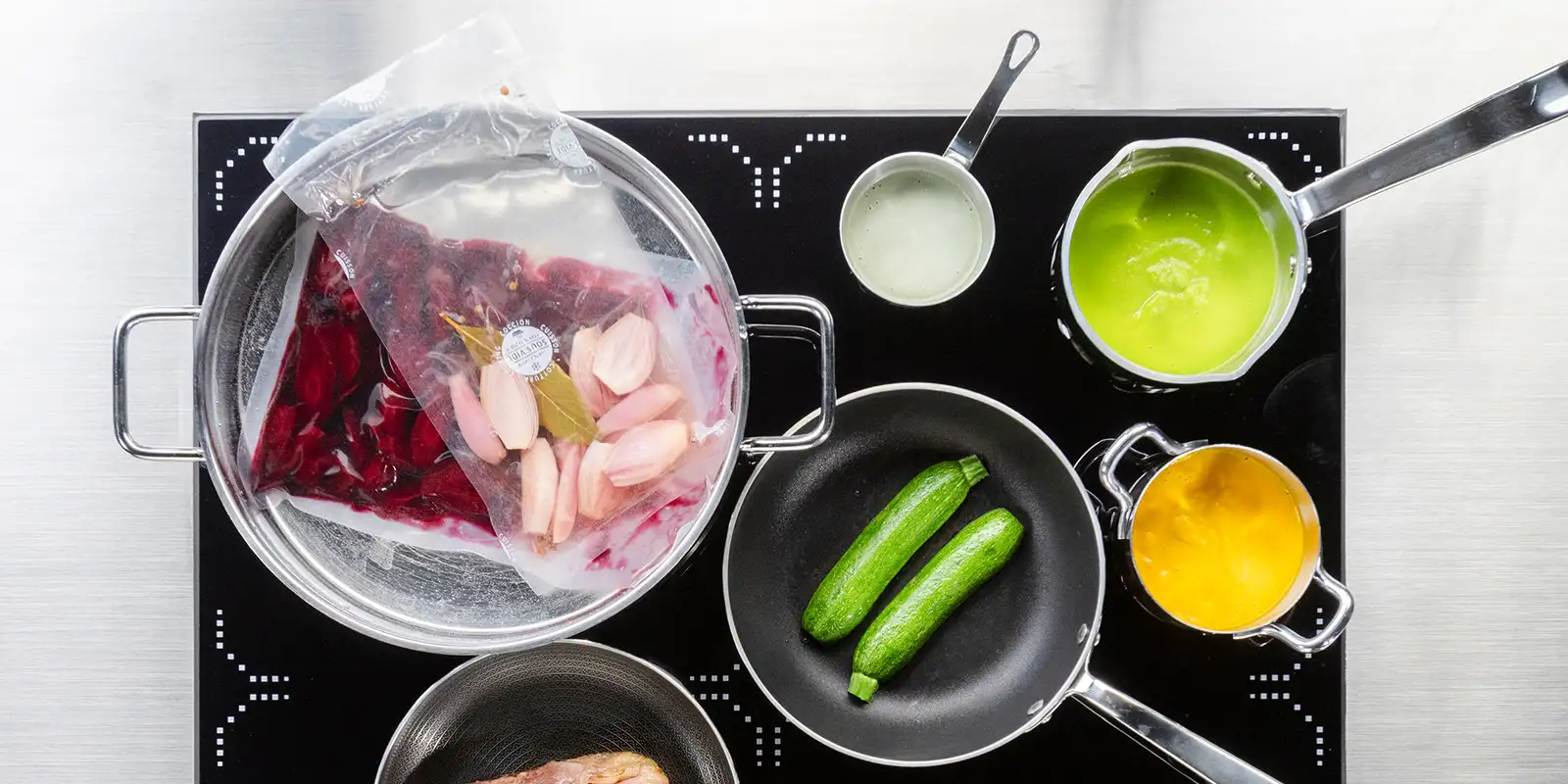 energy-efficiency-16-pots-free-zone-induction-thermaline-premium-cooking-range-electrolux-professional-dim-1600x800